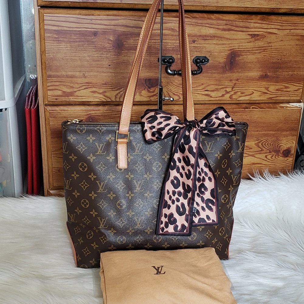 🌼🦋STUNNING🦋🌼 Louis Vuitton Cabas Mezzo tote